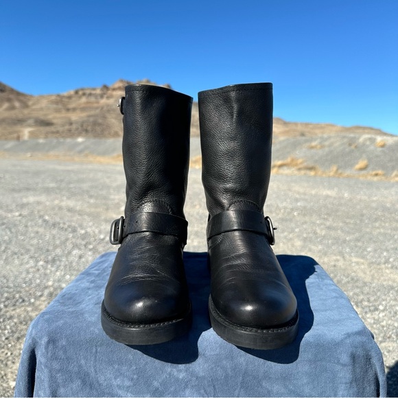 FRYE VERONICA SHORT Boot -Black with Silver Hardware - Picture 4 of 15